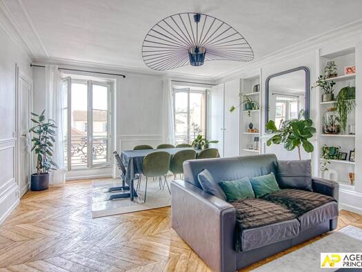 Appartement à vendre 569 000 € 3 pièces 2 chambres 71 m² Étage 2/4 Chantiers Versailles 78000