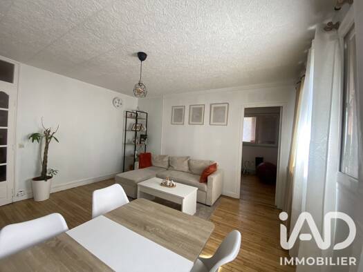 Appartement à vendre 198 000 € 4 pièces 3 chambres 68,19 m² RDC/5 Cimetière Neuilly-sur-Marne 93330