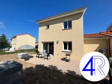Maison à louer 1 120 € 4 pièces 3 chambres 85,9 m² 349 m² de terrain Guéreins 01090