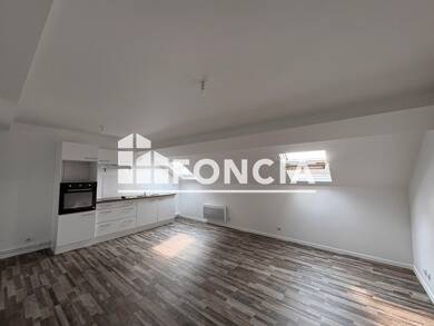 Appartement à louer 400 € 2 pièces 1 chambre 35,3 m² 3ème étage Gare Nord et Ouest Charleville-Mézières 08000