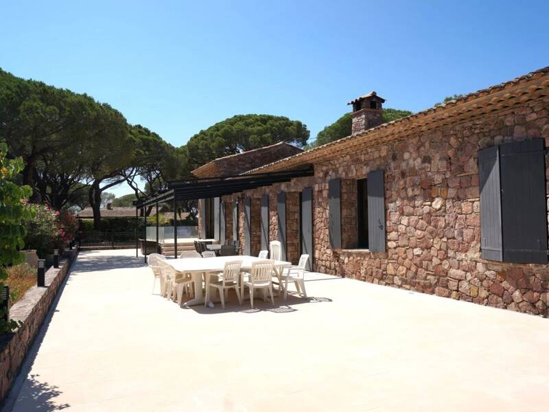 Maison à vendre, 200m², PUGET SUR ARGENS