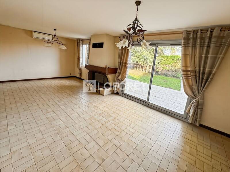 Maison à vendre, 96m², LA CHAPELLE EN SERVAL