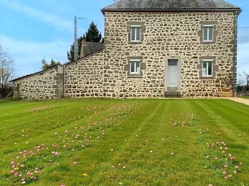 Maison à vendre, 110m², LE MAYET DE MONTAGNE