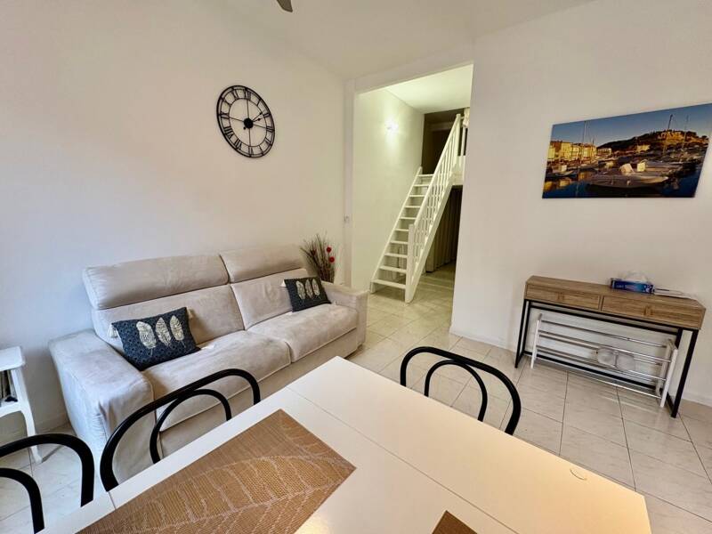 Maison à louer, 35m², CASSIS