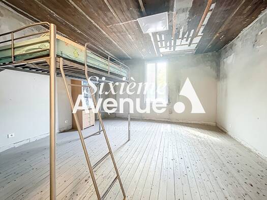 Duplex à vendre 149 000 € 3 pièces 2 chambres 75 m² 1er étage Centre Sud Ouest Saint-Symphorien-d'Ozon 69360