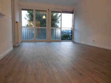 Appartement à vendre 60 000 € 2 pièces 1 chambre 45 m² RDC/4 Villars 42390