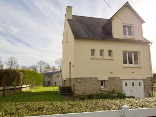Maison à vendre 199 700 € 4 pièces 3 chambres 88 m² 577 m² de terrain Plouër-sur-Rance 22490