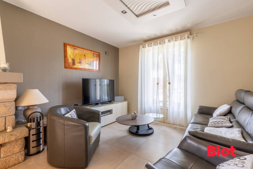 Maison à vendre, 113m², MONTREUIL LE GAST
