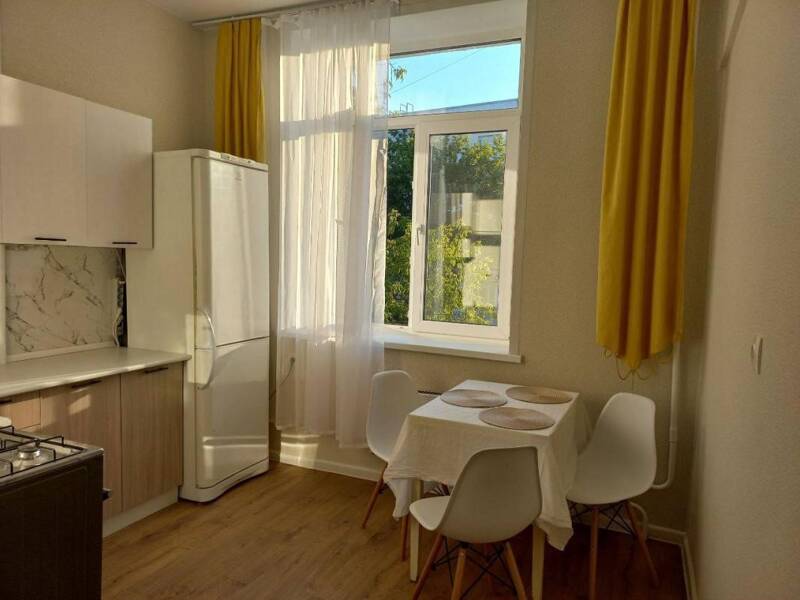 Maison à louer, 25m², PARIS 11E