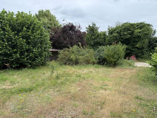 Terrain constructible viabilisé à vendre 44 000 € 500 m² de terrain Roches-Prémarie-Andillé 86340
