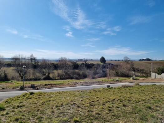 Terrain constructible viabilisé à vendre 45 000 € 597 m² de terrain Lasserre-de-Prouille 11270