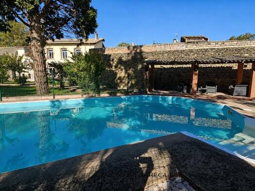 Maison à vendre 630 000 € 18 pièces 8 chambres 530 m² 3 581 m² de terrain Labastide-d'Anjou 11320