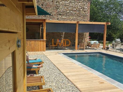 Mas à vendre 364 000 € 10 pièces 5 chambres 350 m² 30 000 m² de terrain Saint-Ambroix 30500