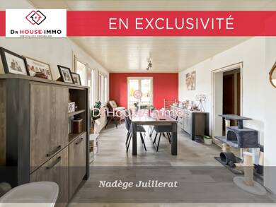 Appartement à vendre 199 000 € 4 pièces 2 chambres 68,6 m² Dernier étage, Étage 3/3 Villers le Lac 25130