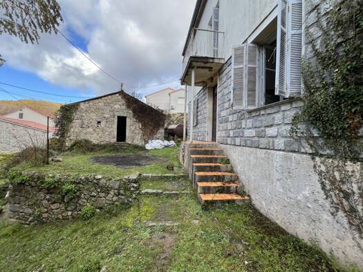 Maison à vendre 185 000 € 6 pièces 5 chambres 153 m² 582 m² de terrain Bastelica 20119