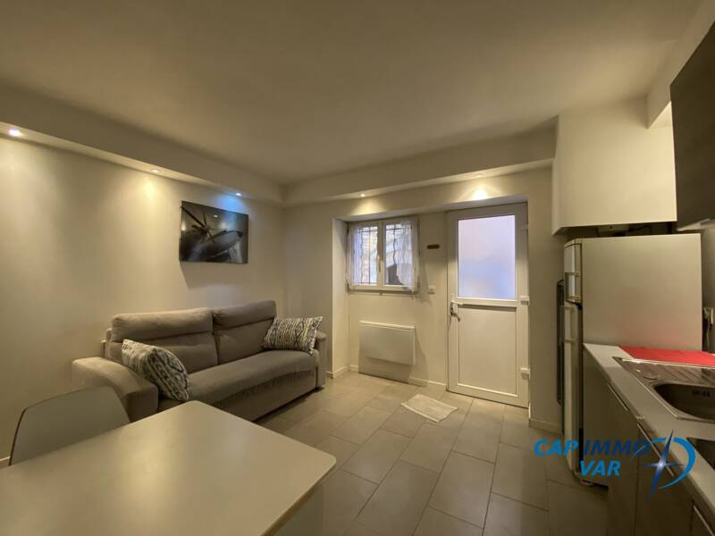 Maison à louer, 25m², LE BEAUSSET