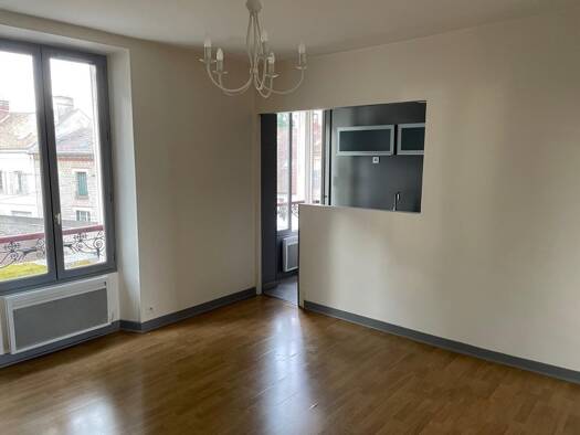 Duplex à louer 890 € 2 pièces 1 chambre 40 m² Étage 2/2 Ville Sud Ouest Fontainebleau 77300
