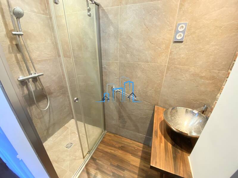 Maison à louer, 44m², PARIS 18E