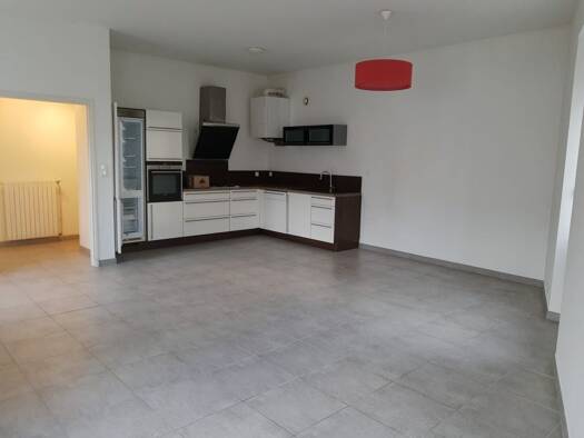 Appartement à louer 632 € 3 pièces 2 chambres 85,1 m² Étage 1/2 Centre Villle Privas 07000