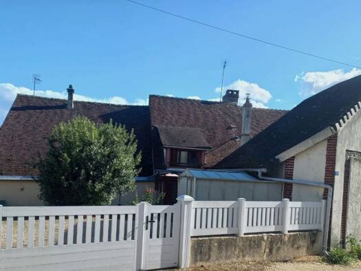 Maison à vendre 122 000 € 4 pièces 2 chambres 78 m² 590 m² de terrain Sommecaise 89110