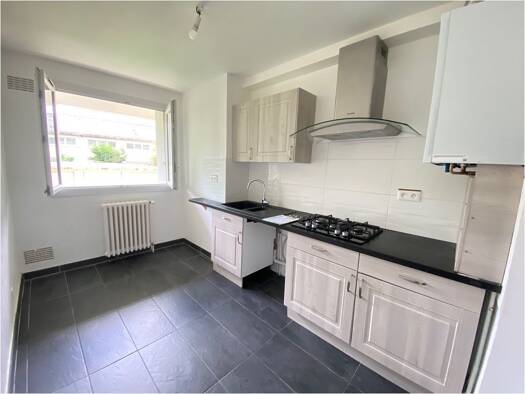 Appartement à louer 939 € 3 pièces 2 chambres 56,1 m² RDC Atalante Beaulieu Rennes 35000