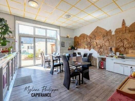 Local commercial à vendre 420 000 € 586 m² de surface de vente Saint-Bonnet-en-Champsaur 05500