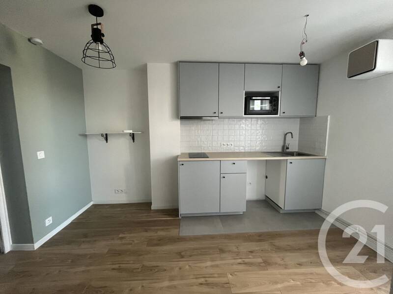 Maison à louer, 28m², SAINT MAUR DES FOSSES