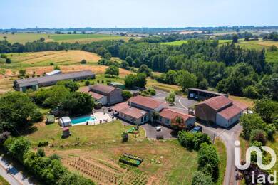 Maison à vendre 705 000 € 20 pièces 13 chambres 428 m² 40 000 m² de terrain Montrevault-sur-Èvre 49110