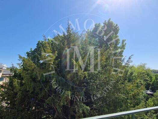 Appartement à vendre 440 000 € 3 pièces 2 chambres 71 m² Étage 3/4 Brancas-Fontenelles-Beauregard Sèvres 92310