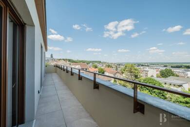 Appartement à louer - Neuf 1 561 € 4 pièces 3 chambres 80 m² 4ème étage Hôtel de Ville Saint-Cyr-l'École 78210