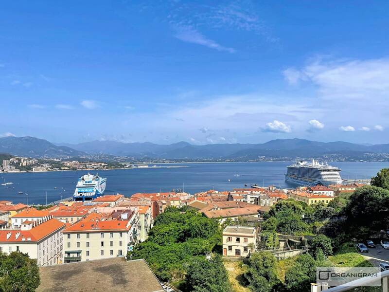 Maison à louer, 93m², AJACCIO