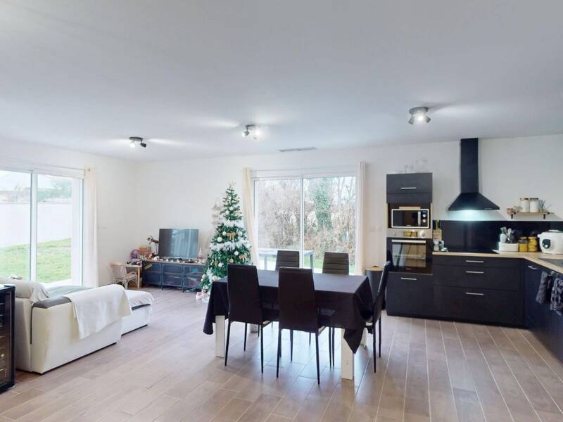 Maison à louer, 91m², CHAZELLES SUR LYON