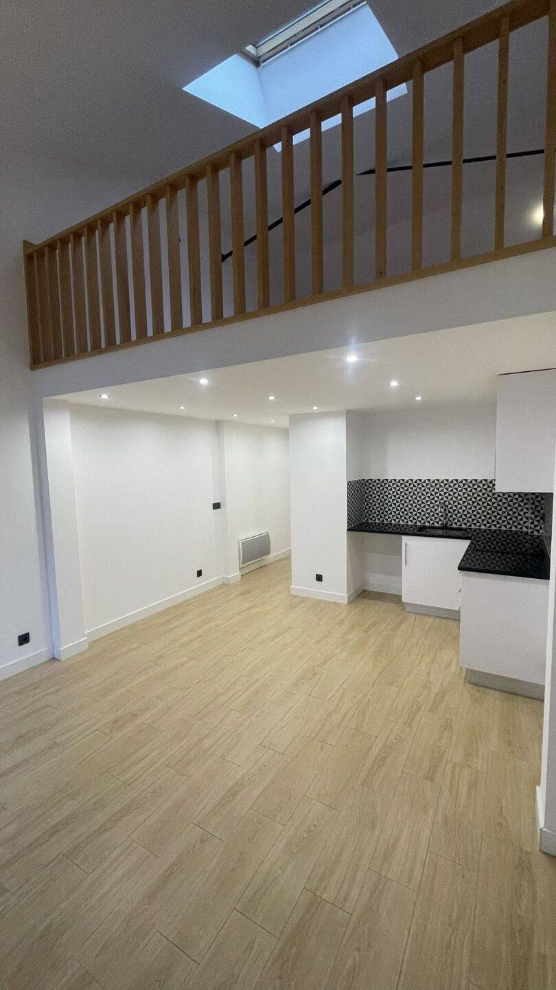 Maison à louer, 46m², SAINT MAUR DES FOSSES