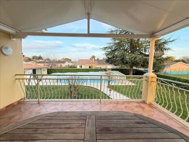 Maison à louer 1 200 € 4 pièces 3 chambres 102 m² disponible à partir du 28/06/2025 Saint-Magne-de-Castillon 33350