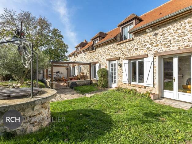 Maison à vendre 490 000 € 6 pièces 4 chambres 226 m² 910 m² de terrain Orgerus 78910