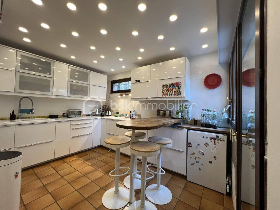 Maison à vendre, 105m², SAINT MAUR DES FOSSES