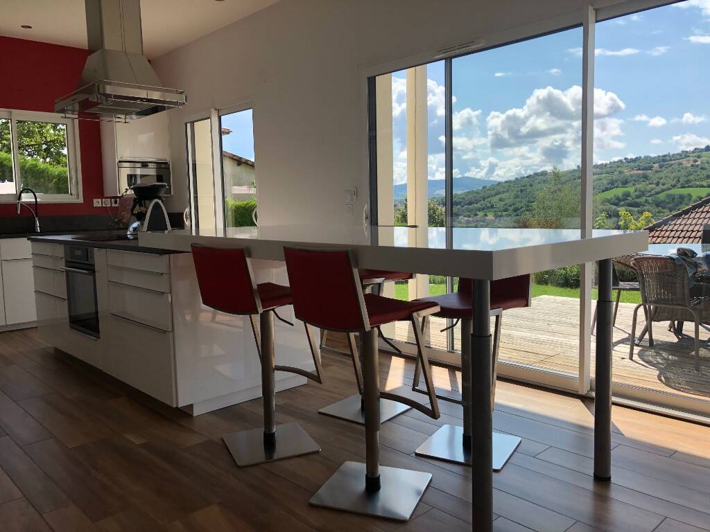 Maison à vendre, 130m², LES MARTRES DE VEYRE