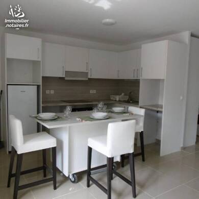 Appartement à louer 817 € 1 pièce 42,5 m² Étage 1/3 Chantilly 60500