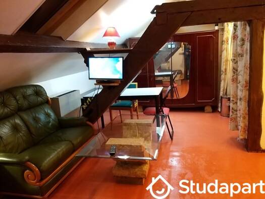 Appartement à louer 440 € 1 pièce 1 chambre 30 m² 4ème étage Centre Ville Sarreguemines 57200