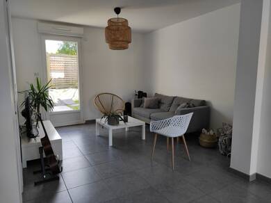 Maison à louer 685 € 3 pièces 2 chambres 65 m² Agglomeration Ouest-Sud Ouest Sevremoine 49450