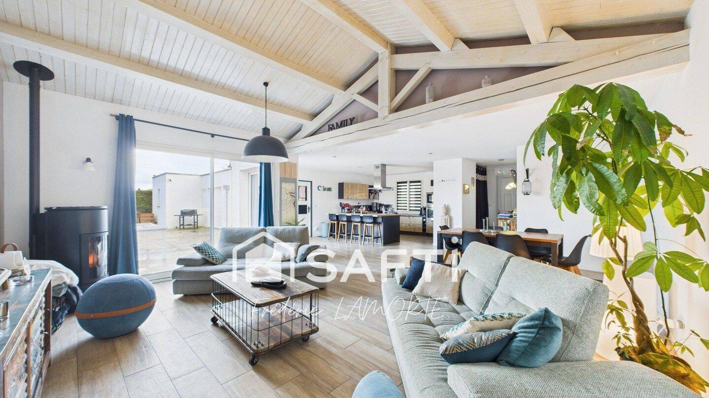 Maison à vendre, 150m², SAINT OUEN D'AUNIS