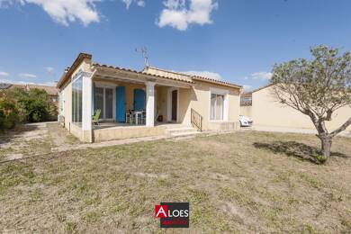 Maison de plain-pied à vendre 398 000 € 4 pièces 3 chambres 92,3 m² 558 m² de terrain Peripherie Aigues-Mortes 30220