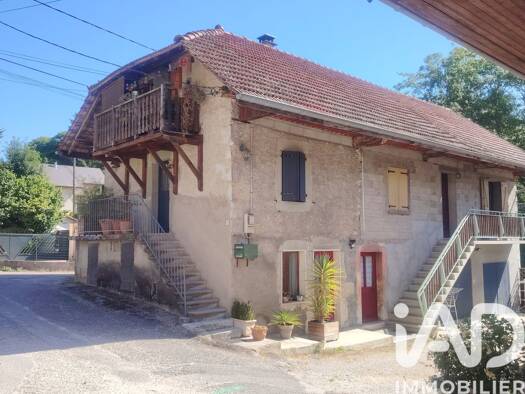 Maison à vendre 360 000 € 6 pièces 4 chambres 119,7 m² 321 m² de terrain Grésy-sur-Aix 73100