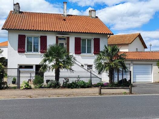 Maison à vendre 237 500 € 5 pièces 4 chambres 122 m² 506 m² de terrain L'Herbergement 85260