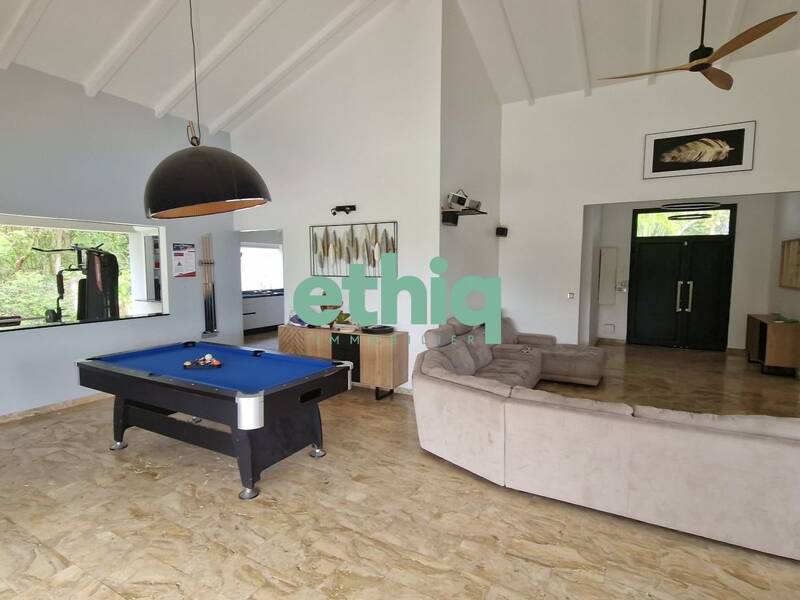 Maison à vendre, 170m², LE GOSIER