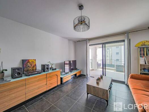 Appartement à vendre 215 000 € 2 pièces 1 chambre 51 m² Étage 2/4 Ouest et Sud Borgo 20290