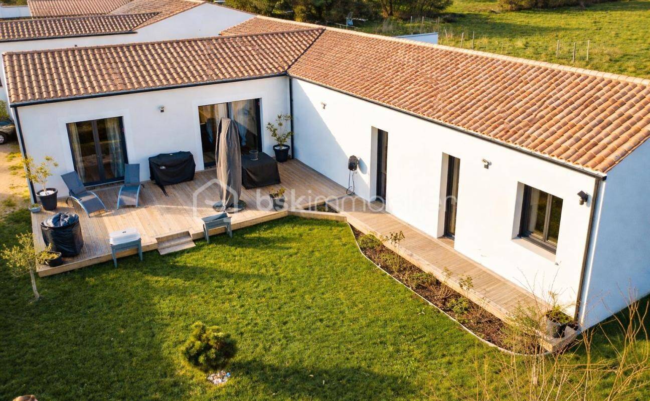 Maison à vendre, 138m², SURGERES