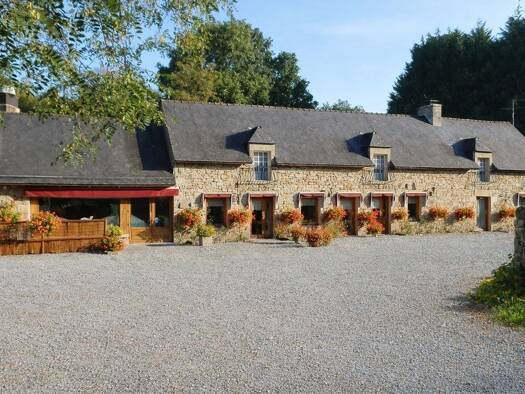 Restaurant à vendre Fonds de commerce 215 000 € 545 m² d'espace de restauration Plélan-le-Petit 22980