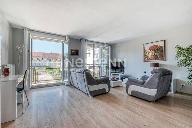 Appartement à vendre 339 000 € 3 pièces 2 chambres 77 m² Étage 1/3 Serris 77700