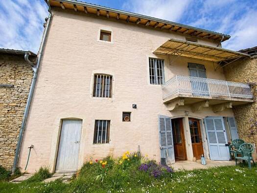 Maison à vendre 232 000 € 5 pièces 4 chambres 200 m² 6 565 m² de terrain Uchizy 71700